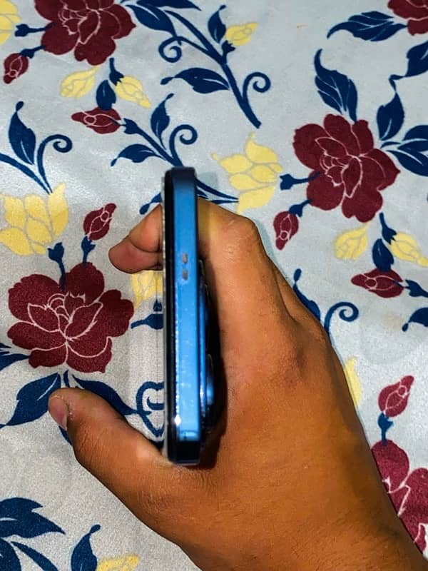 infinix hot 40 pro 256 gb 1