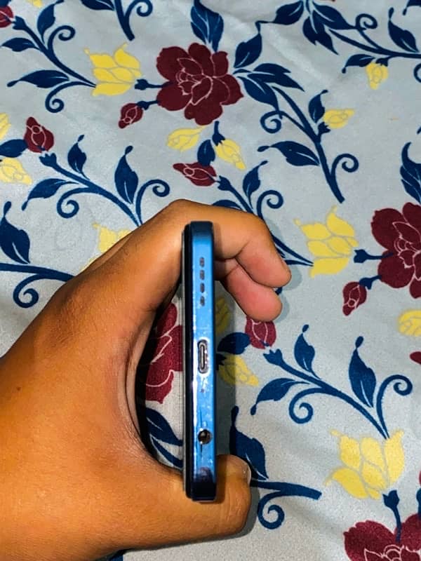 infinix hot 40 pro 256 gb 3