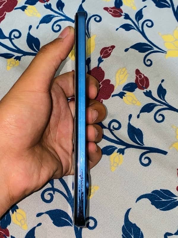 infinix hot 40 pro 256 gb 4