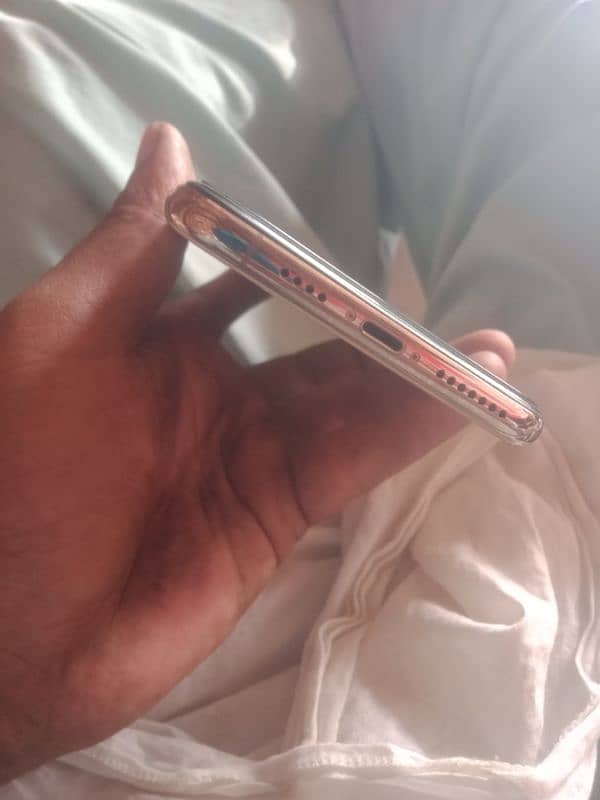 xsmax pta aproved 64 GB xchng possible 1