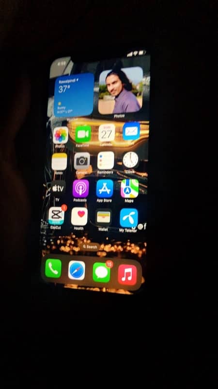 iPhone xr red colour PTA approved 64 gb bettery health 81 1