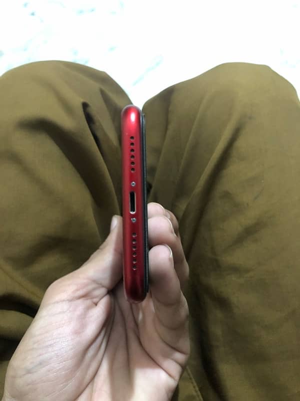 iPhone xr red colour PTA approved 64 gb bettery health 81 4