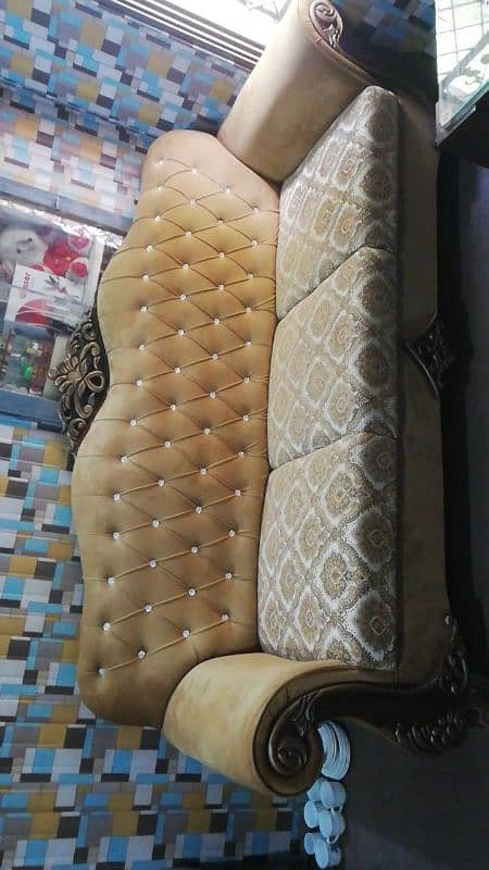 5 seater. condition like new 1