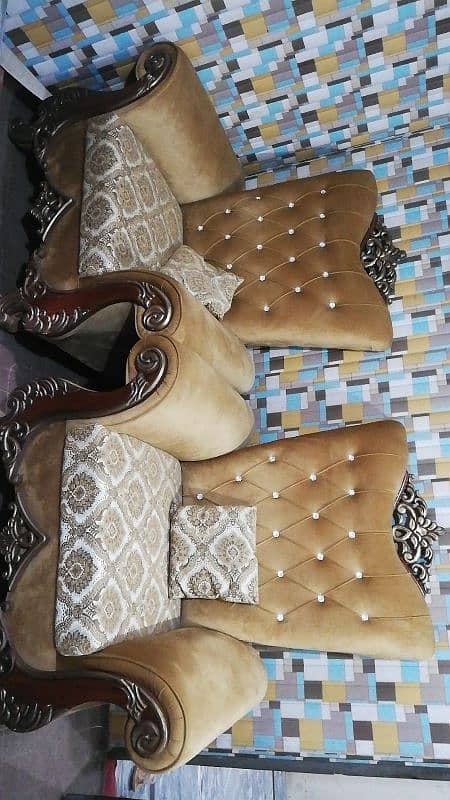 5 seater. condition like new 3