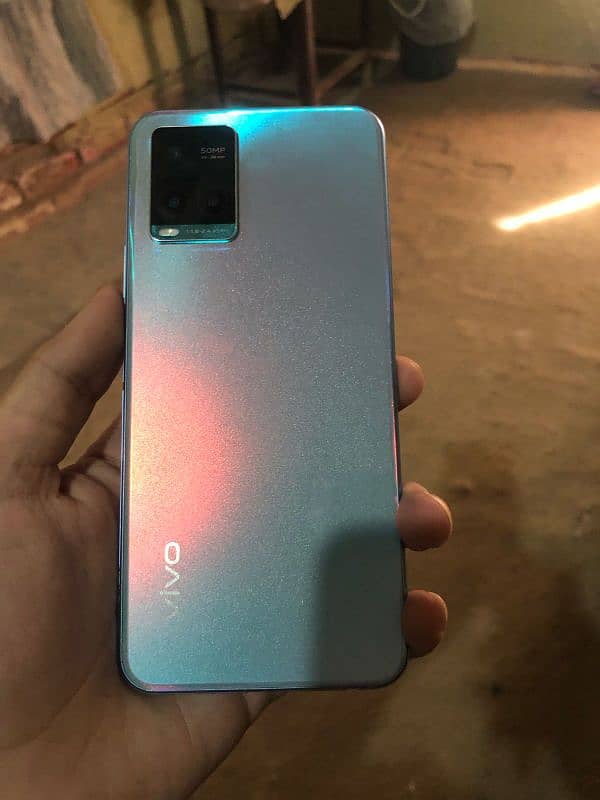 vivo y33s for sell 9/10 condition urgent sell 0