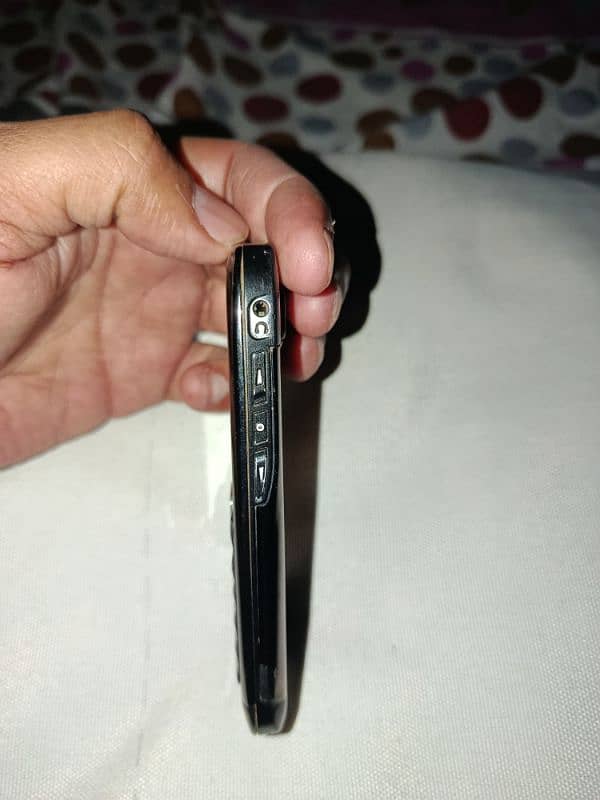 Nokia E71 mint condition 5
