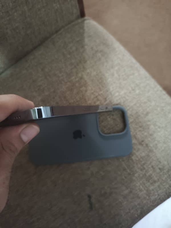 iPhone 13 pro 256 with box physical dual  PTA approved 4
