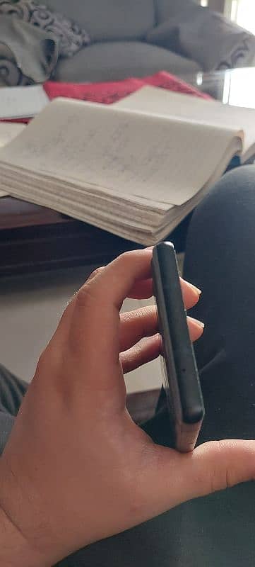 Google pixel 6a 4