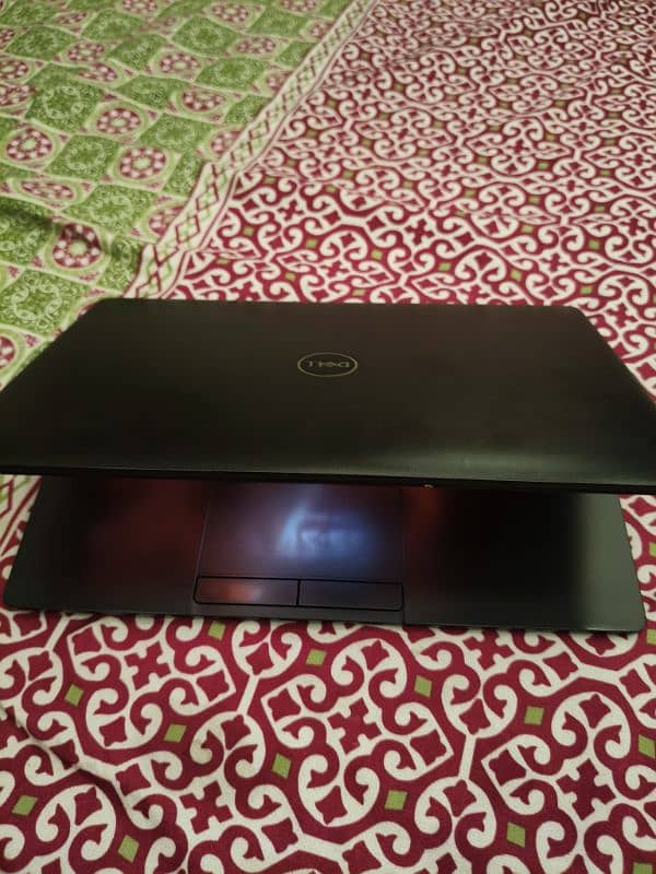 Dell i5 8th gen laptop 16 gb / 256 gb ssd model 5300 3