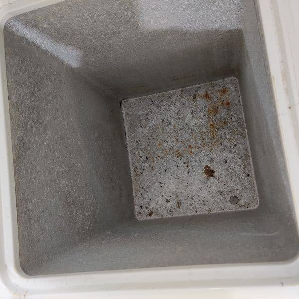waves double door freezer in good condition 1