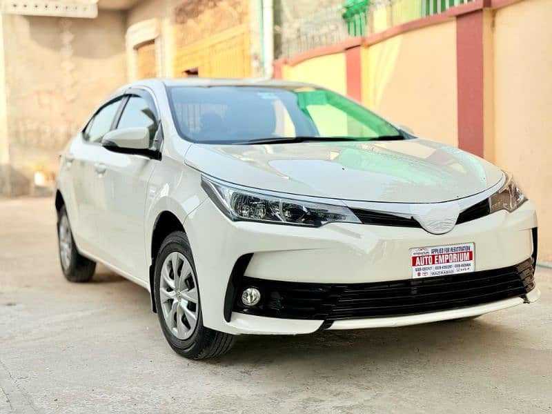 Toyota Corolla GLI 2019 B2B automatic lahore no 12