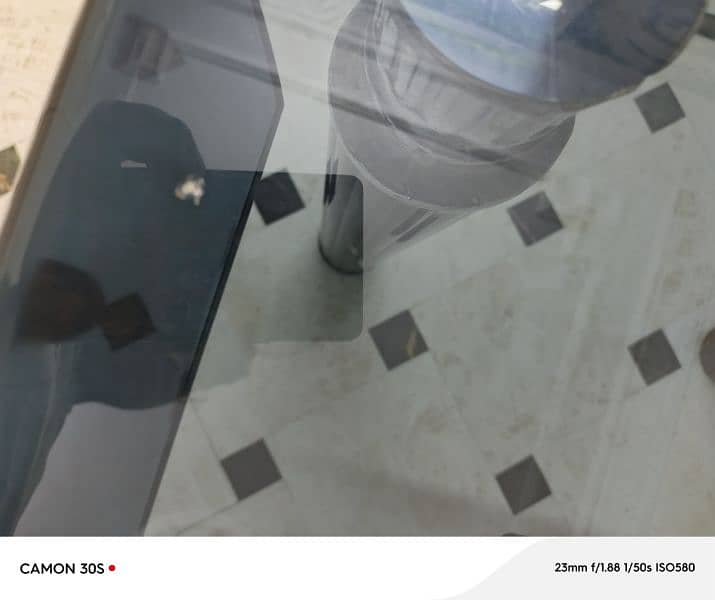 six siter dining table in black theme 4