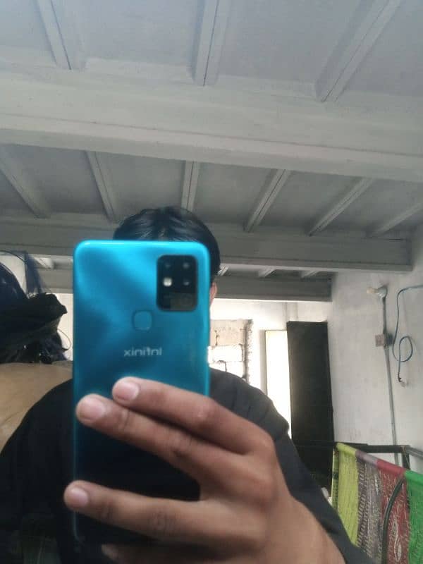 Infinix Hot 10 all ok phone (exchange possible ) contect 03335213061 1