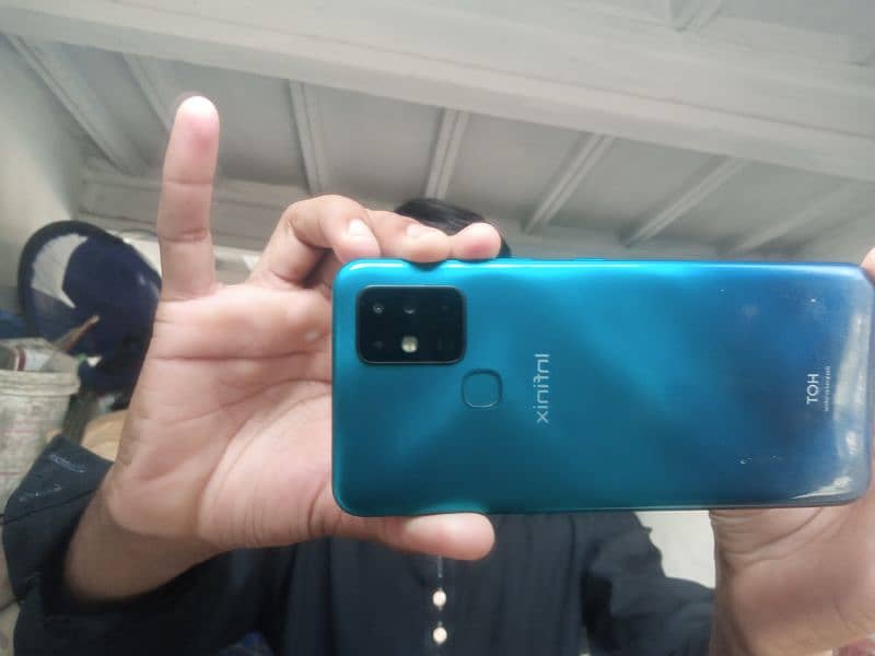 Infinix Hot 10 all ok phone (exchange possible ) contect 03335213061 2