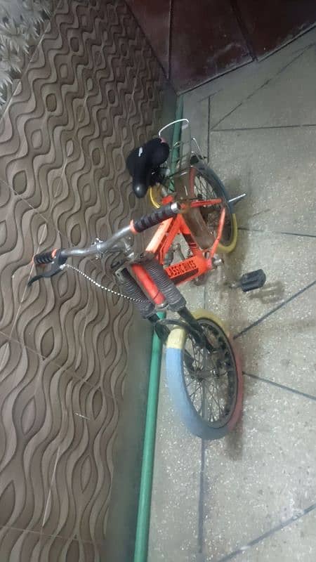 kids cycle 5 t0 10 years good condition 1