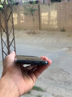 LG
