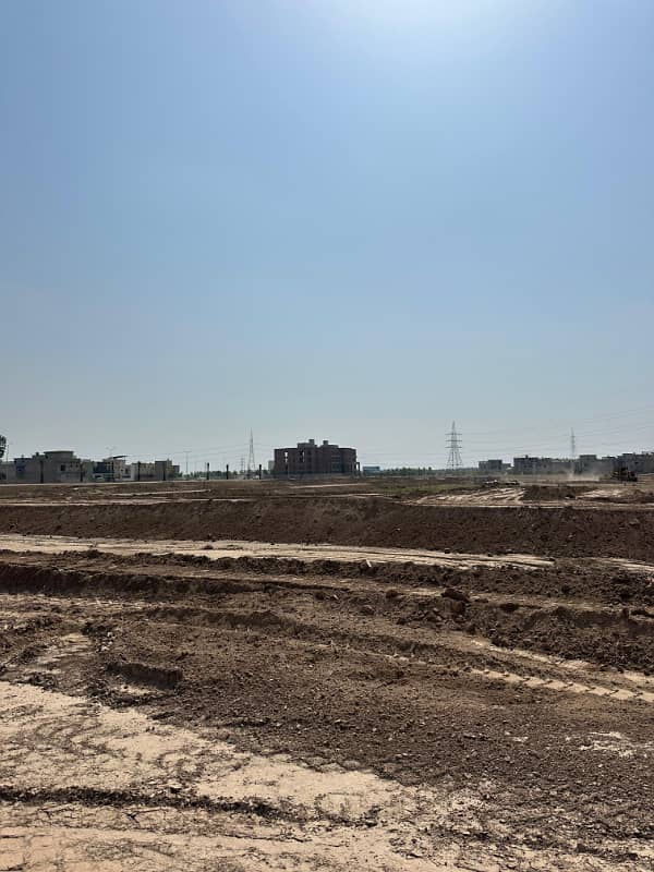 10 Marla Tulip Overseas Plots Available For Sale 100% Possession Wave Off 1