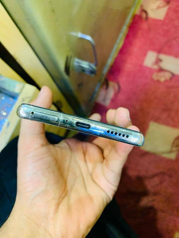 Tecno spark 20 pro plus 4