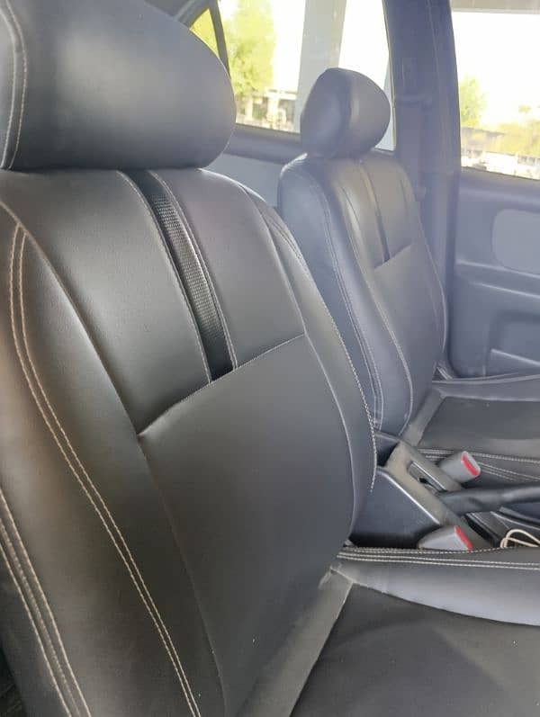 Nissan Sunny 2001 12