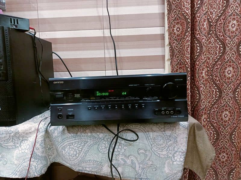 Onkyo Amplifier 0