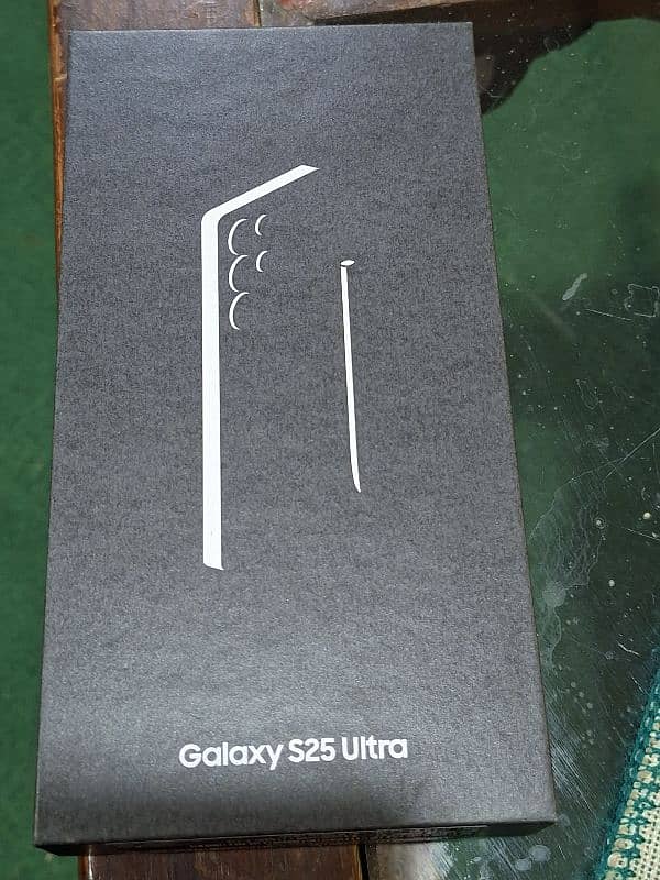 Samsung Galaxy S25 Ultra (Titanium Black)  12/512 GB PTA APPROVED 0