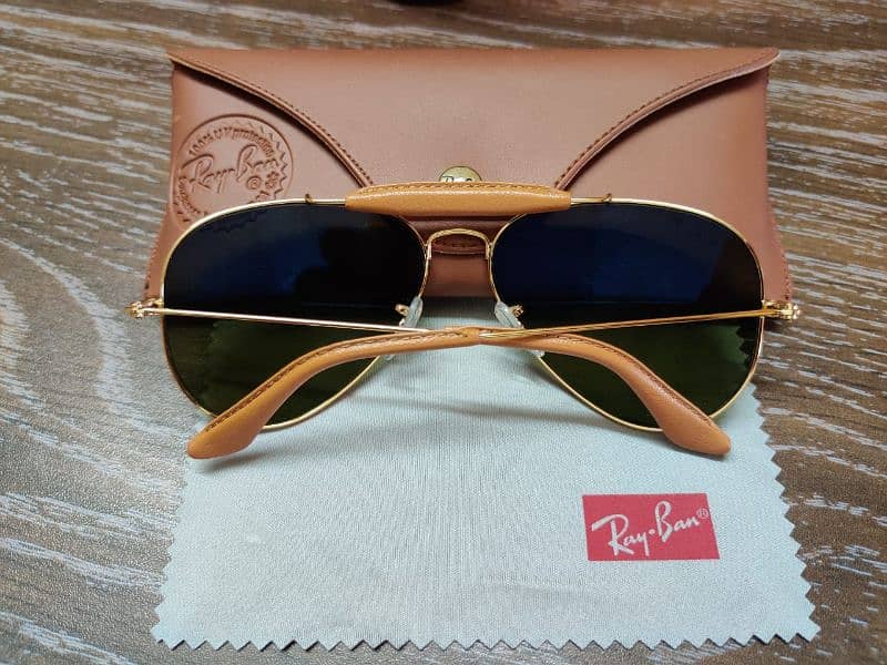 Rayban 4