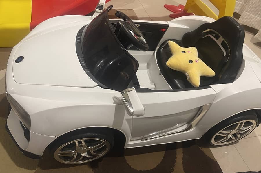 Kids battery car bmw with remote 1