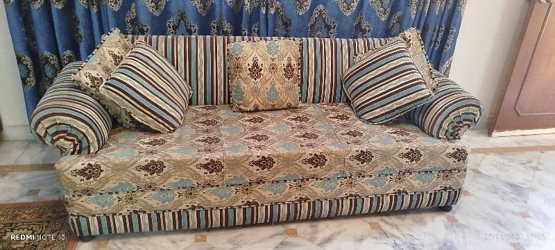 Premium 5 Seater Sofa Set / Stylish Cushioned Sofa Set 3