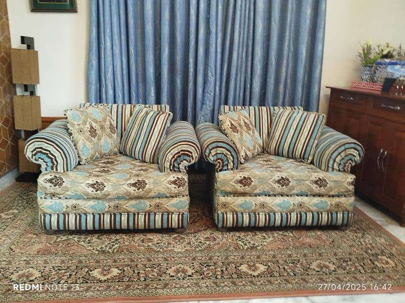 Premium 5 Seater Sofa Set / Stylish Cushioned Sofa Set 5