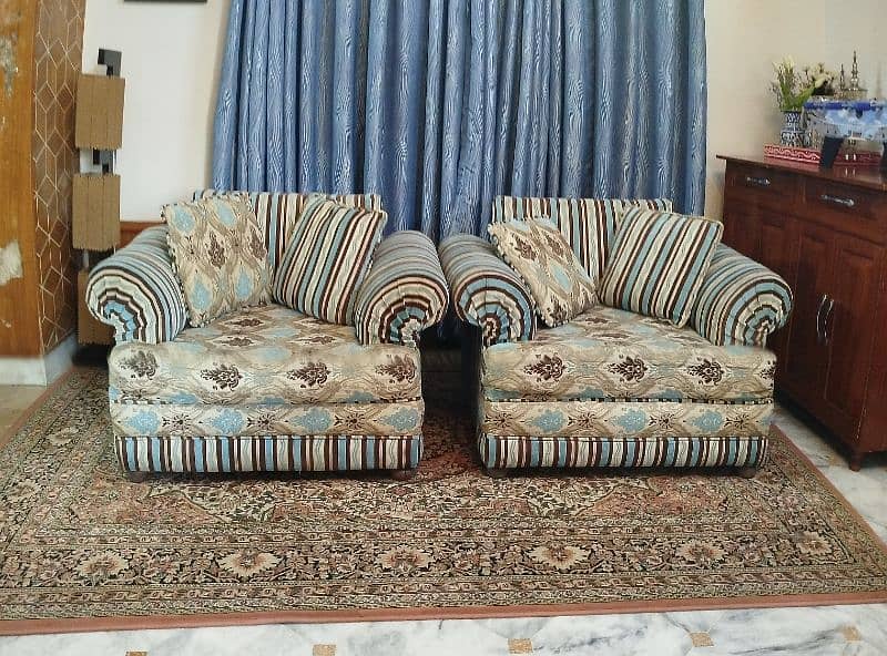 Premium 5 Seater Sofa Set / Stylish Cushioned Sofa Set 7