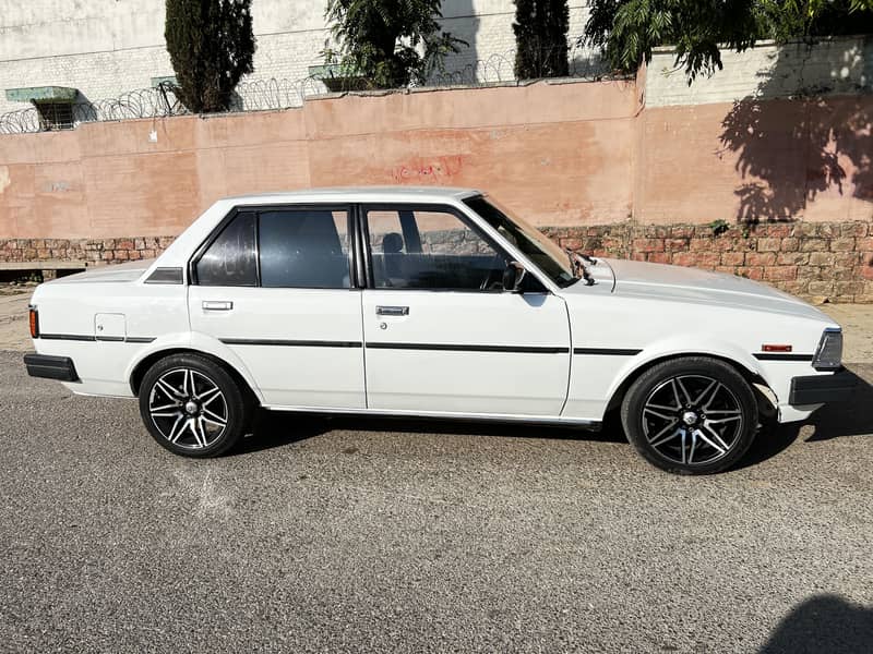Toyota Corolla 1982 KE70 2