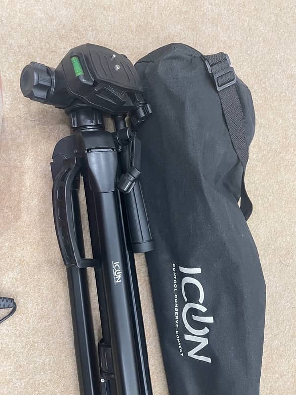 canon camera 700d dslr 50mm lens 18-55mm lens tripod stand camera bag 9