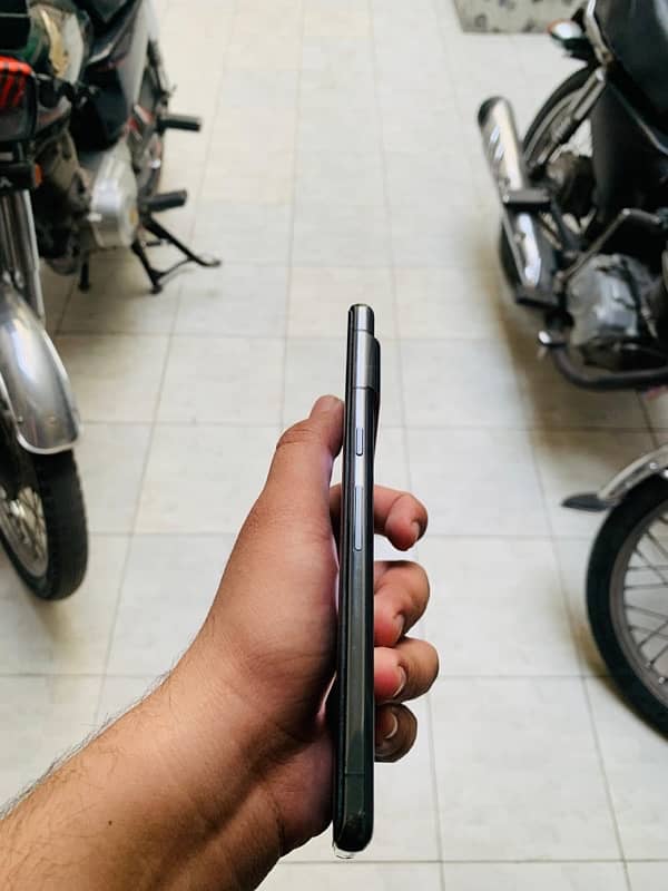 Google pixel 7 pro 12 gb ram 128 gb touch glass brake but working ok 1