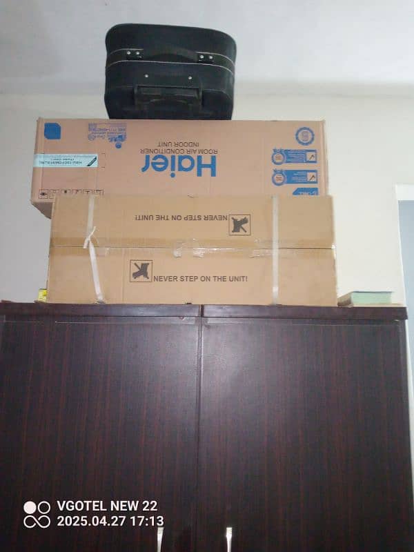 1 ton Ac Haier new condition hai 3