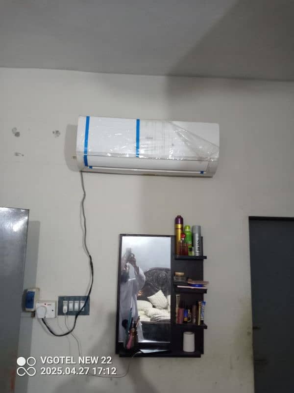 1 ton Ac Haier new condition hai 4