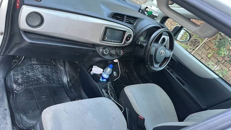 Toyota Vitz 2011 7