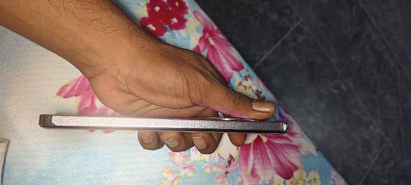 Oppo Reno 12f 5g New Condition 9 month warranty 3