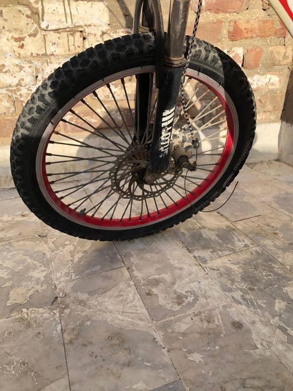 Mountain bicycle 1