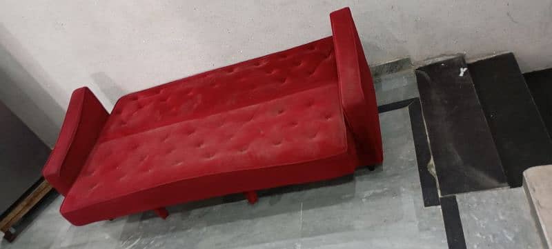 A unique bed, sofa 4