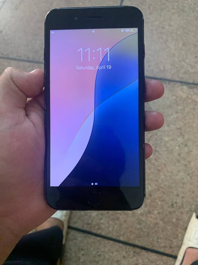 I phone 7 Plus ( 32 GB Non PTA ) 0