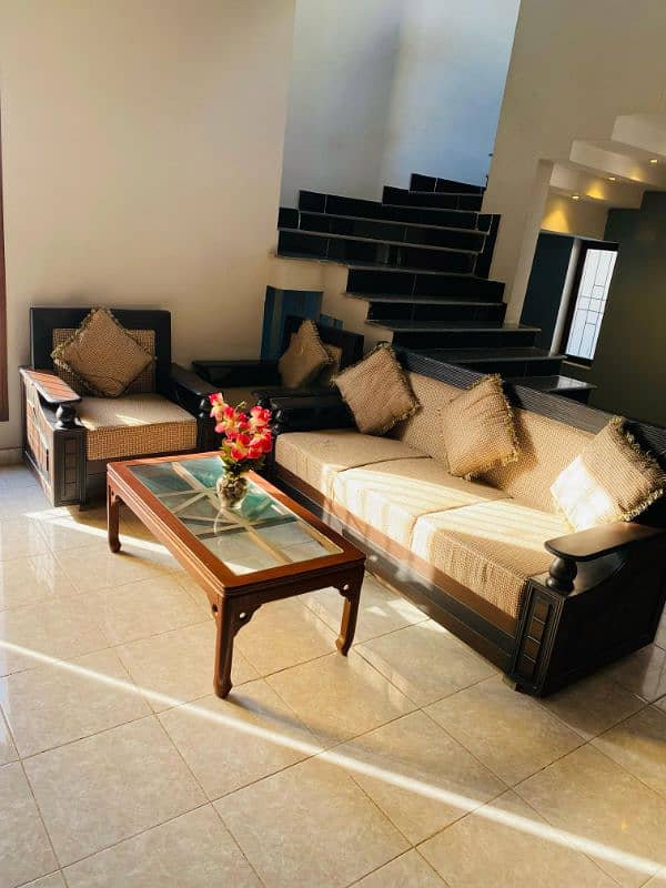 5 Seater Sofa Set 1