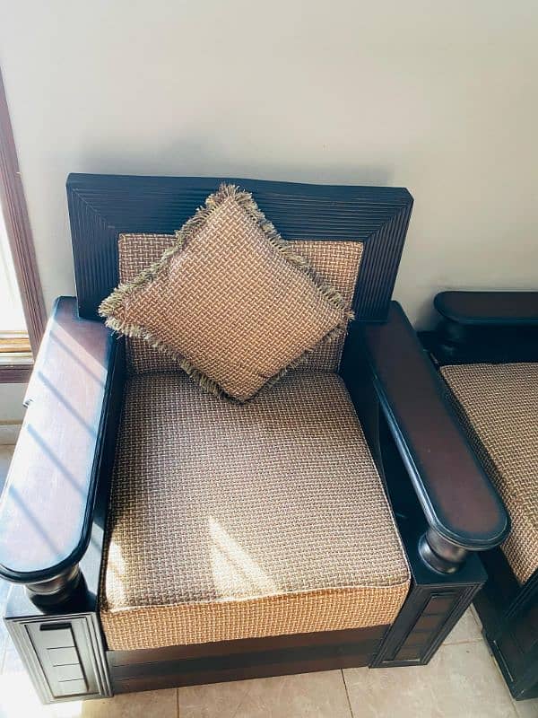 5 Seater Sofa Set 9