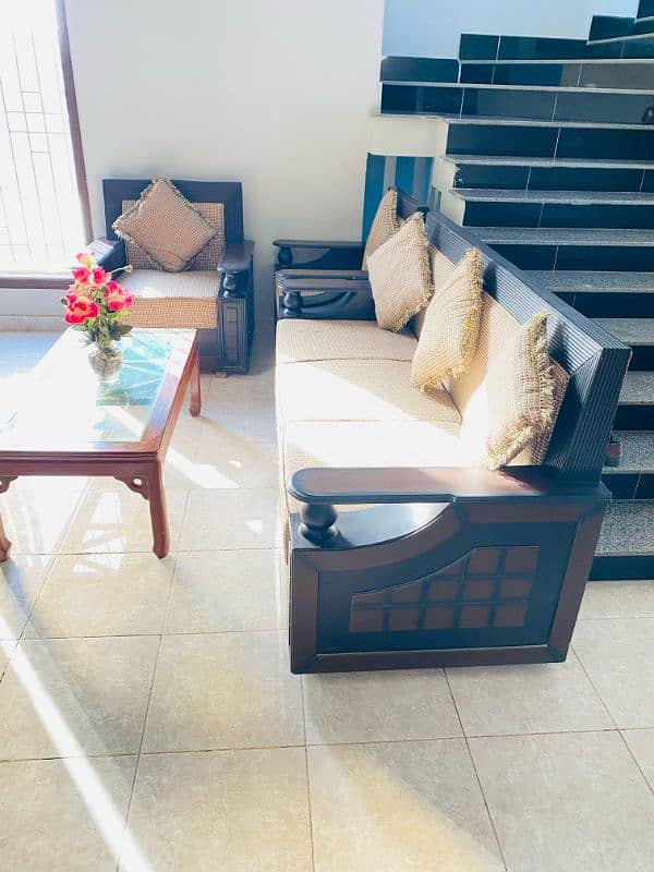 5 Seater Sofa Set 10