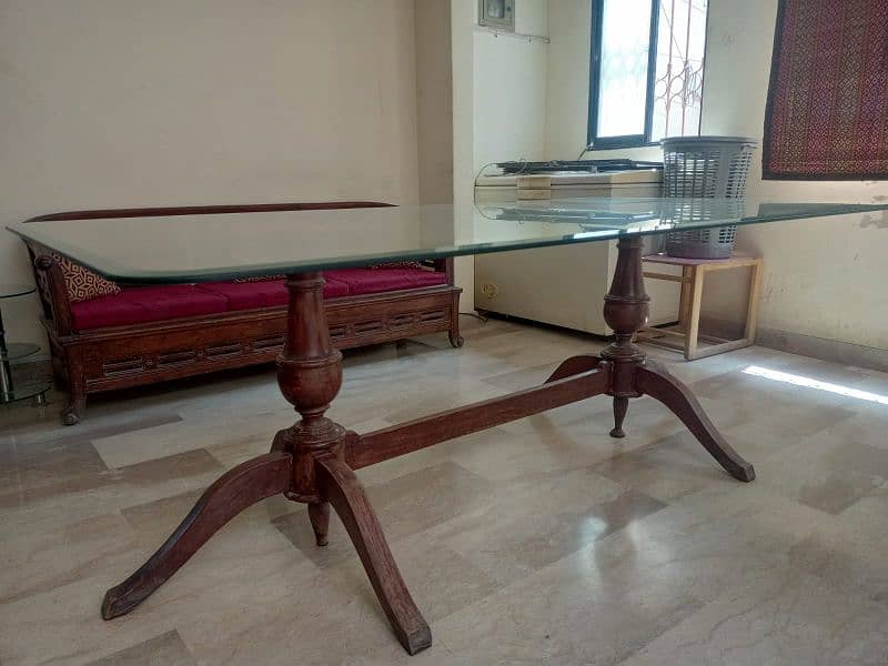 Dinning table 0