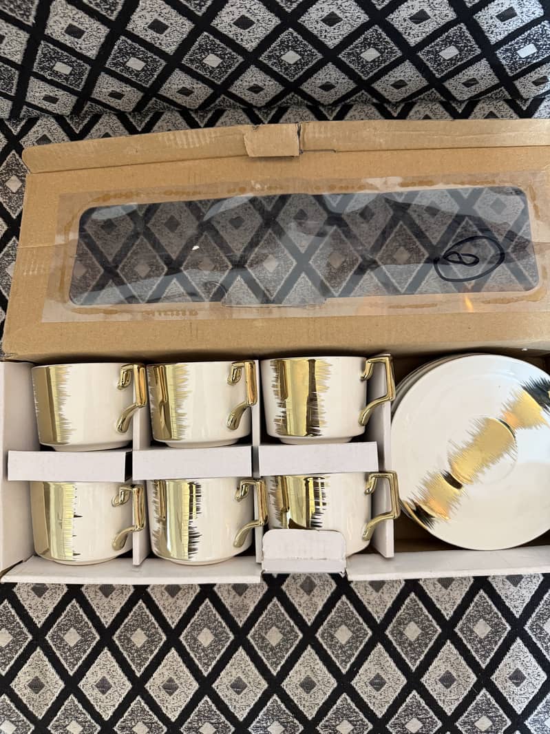 Tea Set Cups and Saucer's 6 pcs Set Imported 1
