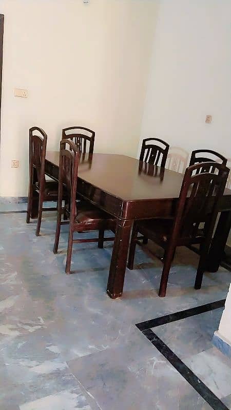 dining table and chairs 0