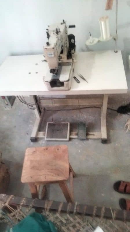 kaaj and overlock machines 10x10 condition 0