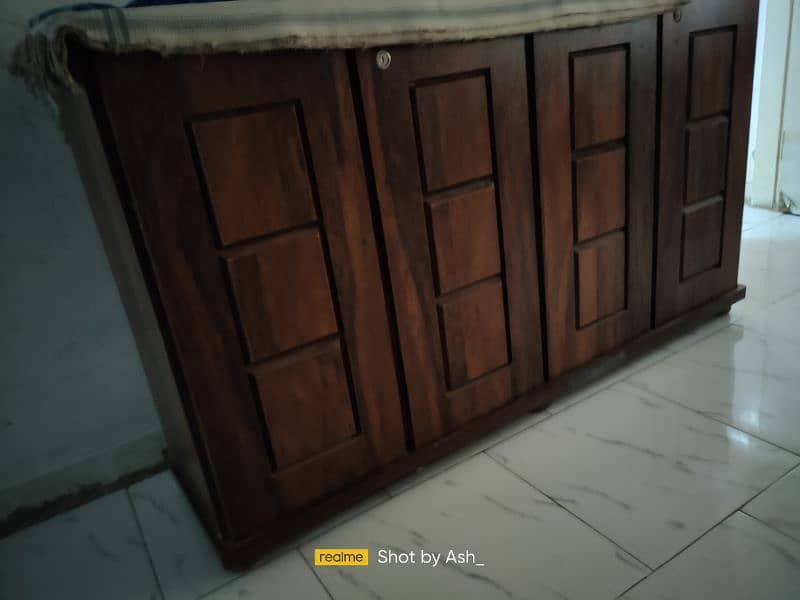 dressing table 0