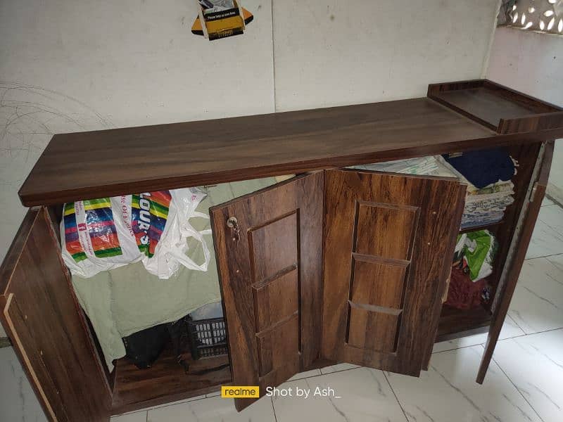 dressing table 1