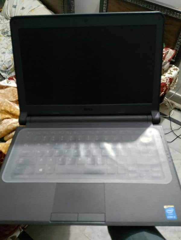 Dell laptop 5th generation ram 12gb memory 320 gb 1